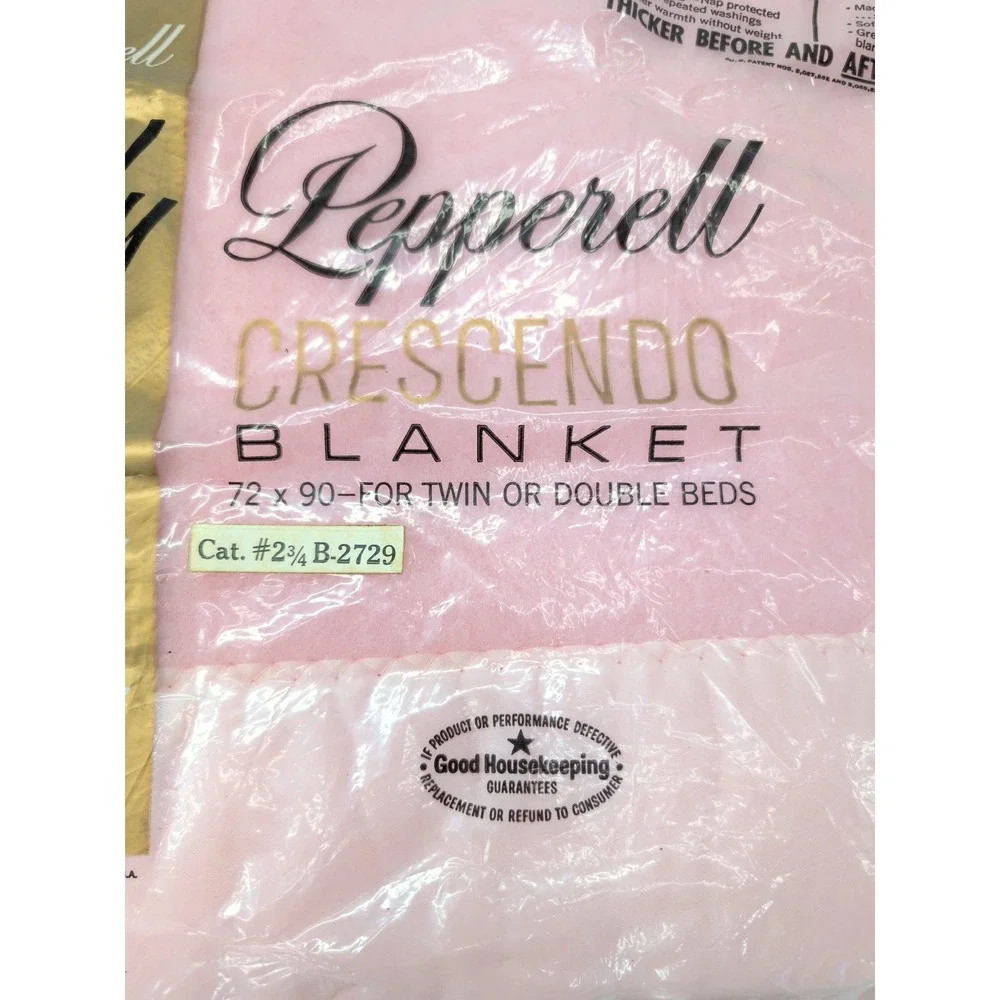 Lady Pepperell Crescendo Satin Trim Fleece Blanket Pink Vintage Twin Double USA